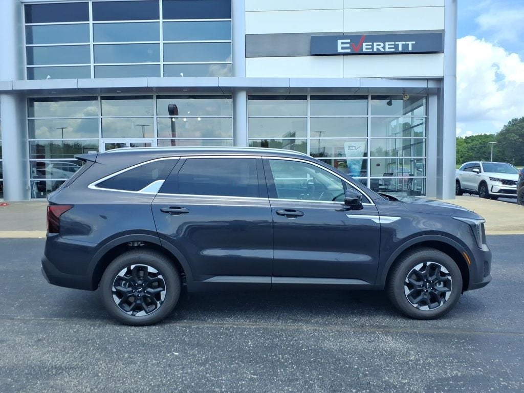 2026 Kia Sorento — side profile view