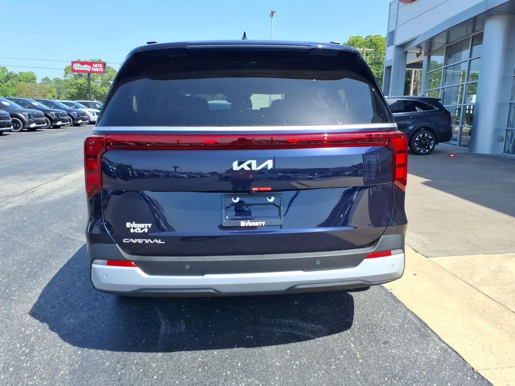2026 Kia Carnival — detail view